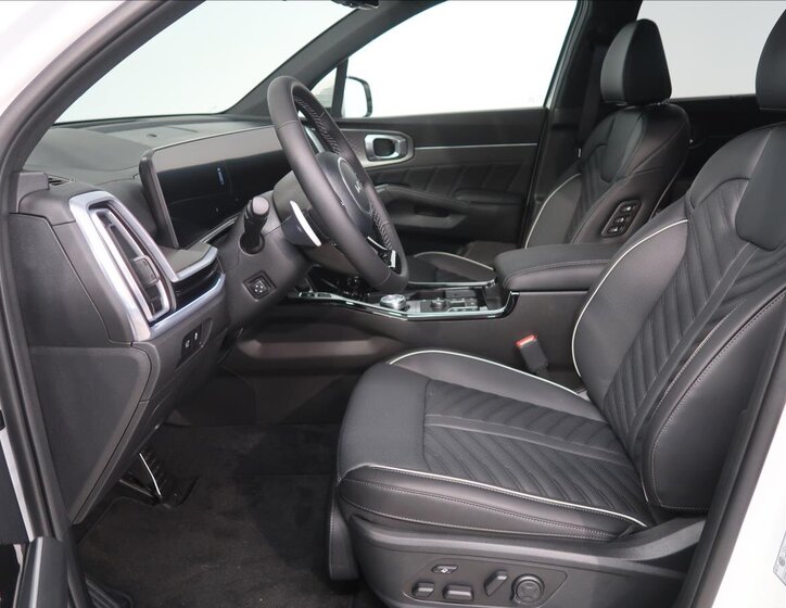 KIA Sorento SUV / Terénní 2,2 l 142 kw