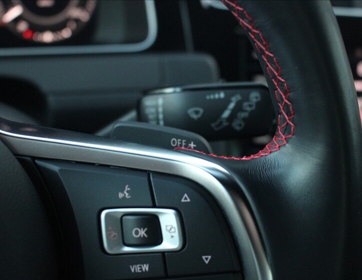 Volkswagen Golf Hatchback 2,0 l 180 kw