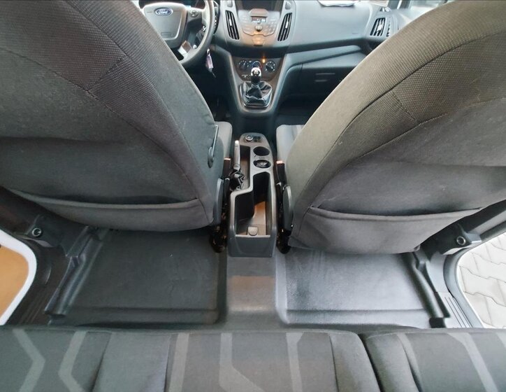 Ford Transit Connect 23