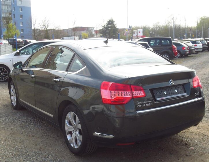 Citroën C5 Sedan / Limuzína 2,0 l 103 kw