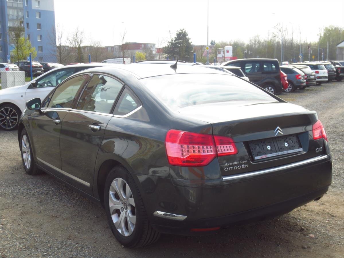 Citroën C5 Sedan / Limuzína 2,0 l 103 kw