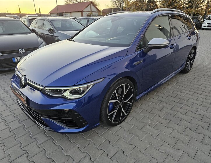 Volkswagen Golf Kombi 2,0 l 235 kw