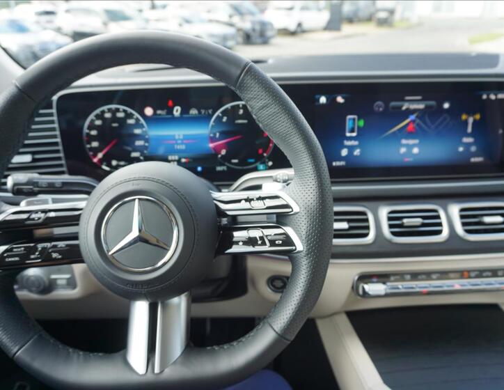 Mercedes-Benz GLS 17