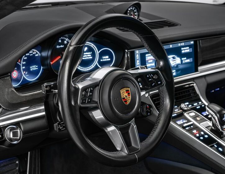 Porsche Panamera 15