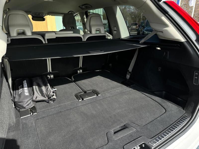 Volvo XC90 SUV 2,0 l 173 kw