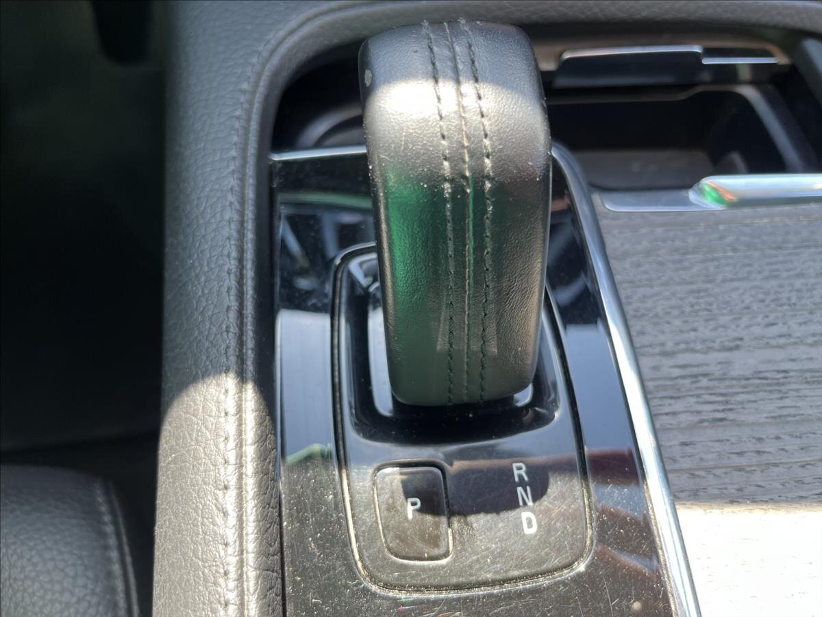 Volvo V90 Kombi 2,0 l 145 kw