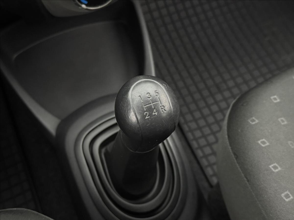 Toyota Yaris Hatchback 1,3 l 64 kw