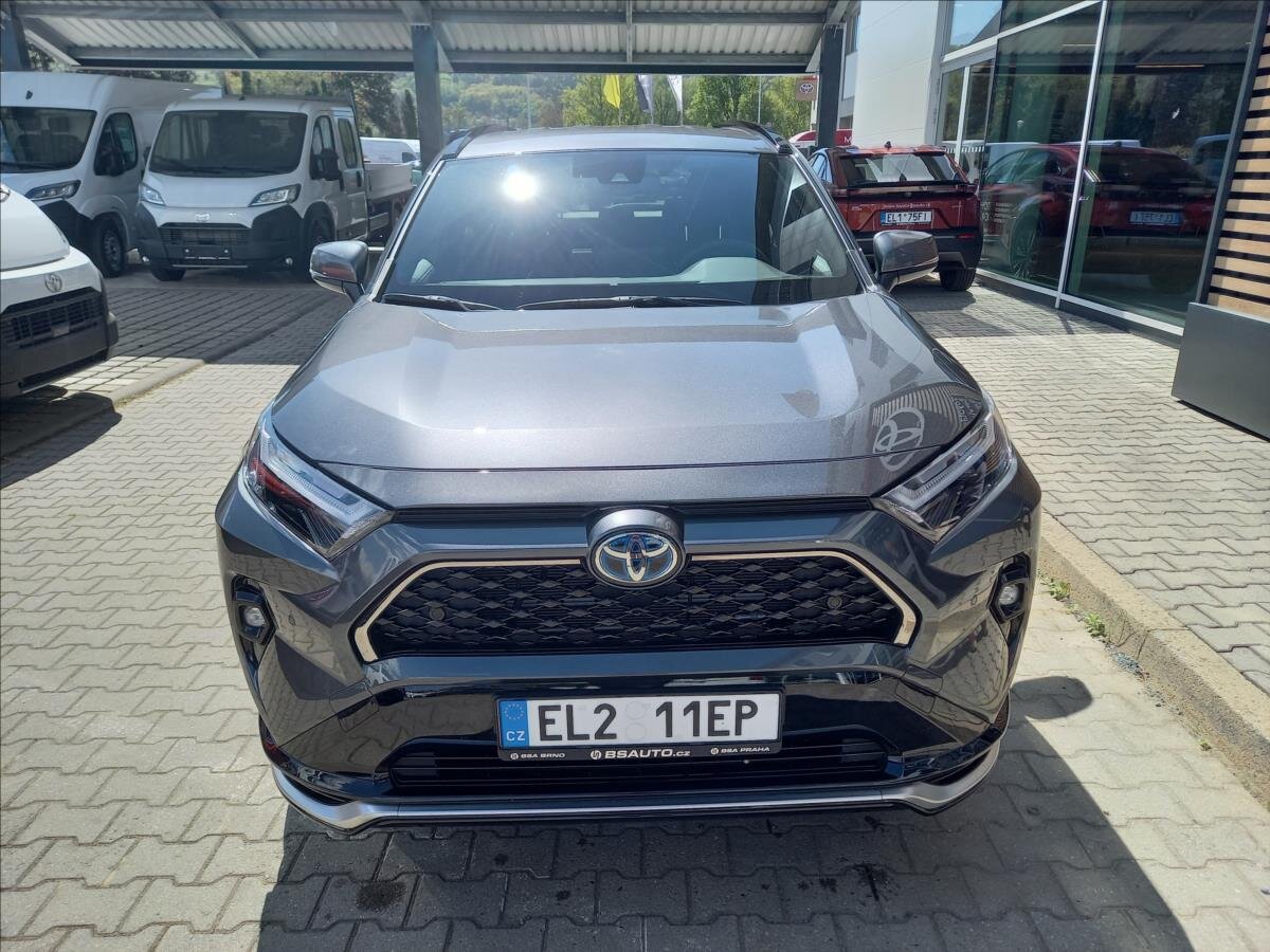 Toyota RAV4 SUV / Terénní 2,5 l 136 kw