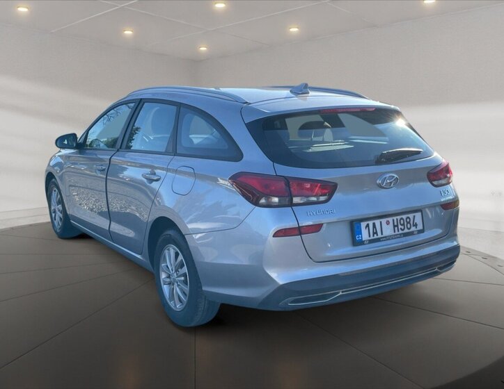 Hyundai i30 4
