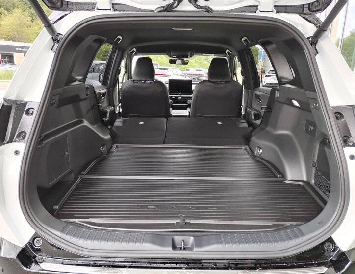 Toyota RAV4 SUV / Terénní 0,0 143 kw
