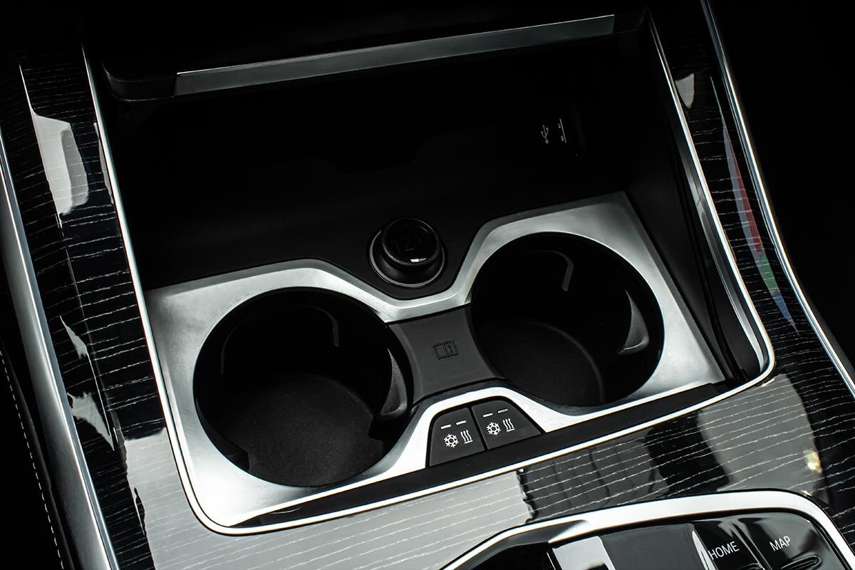 BMW X7 SUV / Terénní 3,0 l 250 kw