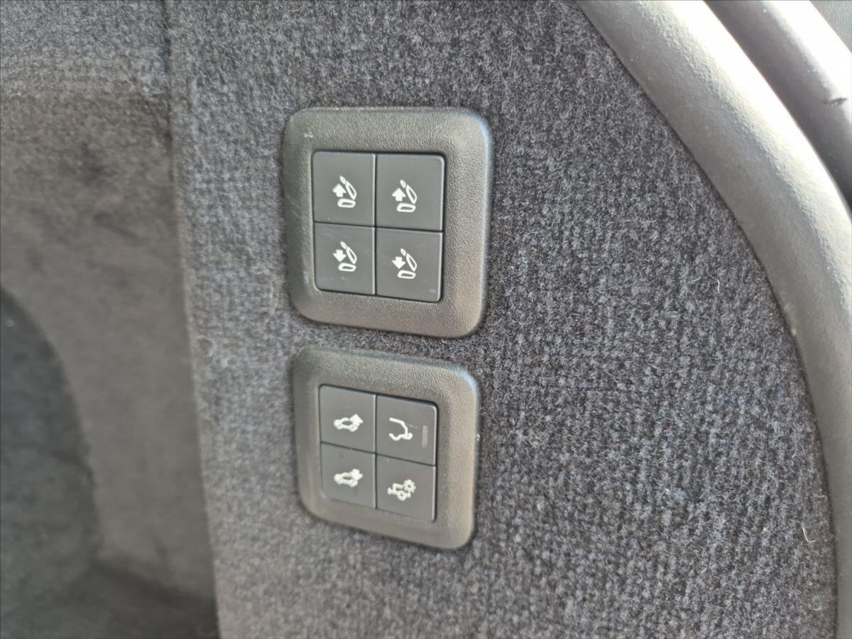 Land Rover Range Rover Sport SUV 3,0 l 183 kw