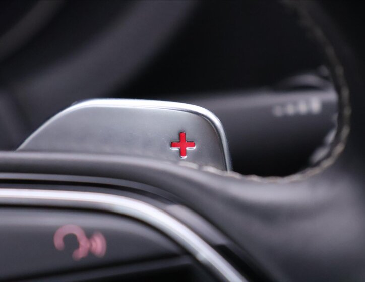 Audi S3 Hatchback 2,0 l 221 kw