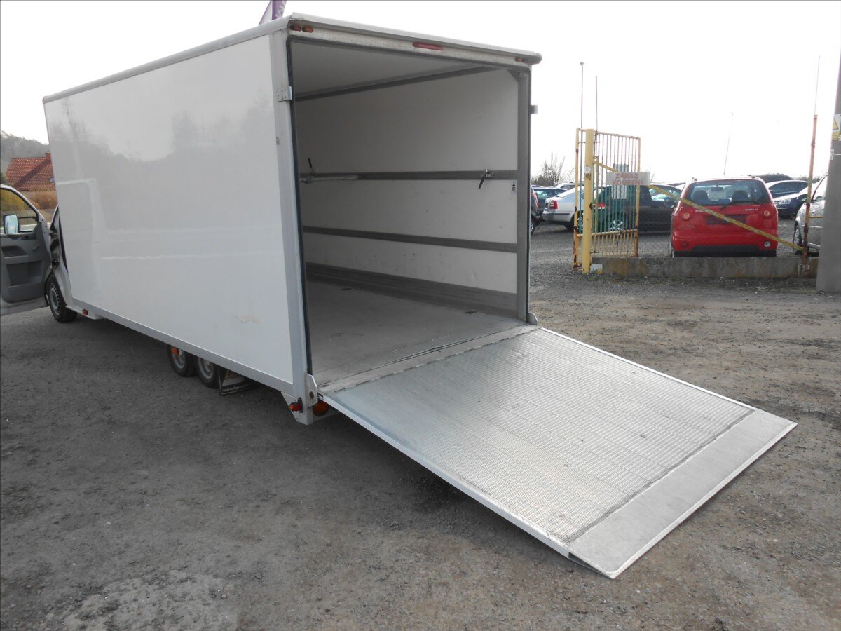 Volkswagen Transporter Kombi 2,0 l 75 kw