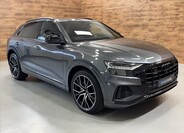 Audi Q8 4
