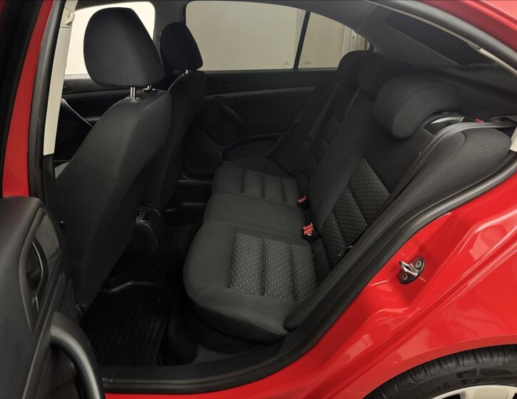 Škoda Octavia Sedan / Limuzína 1,4 l 59 kw