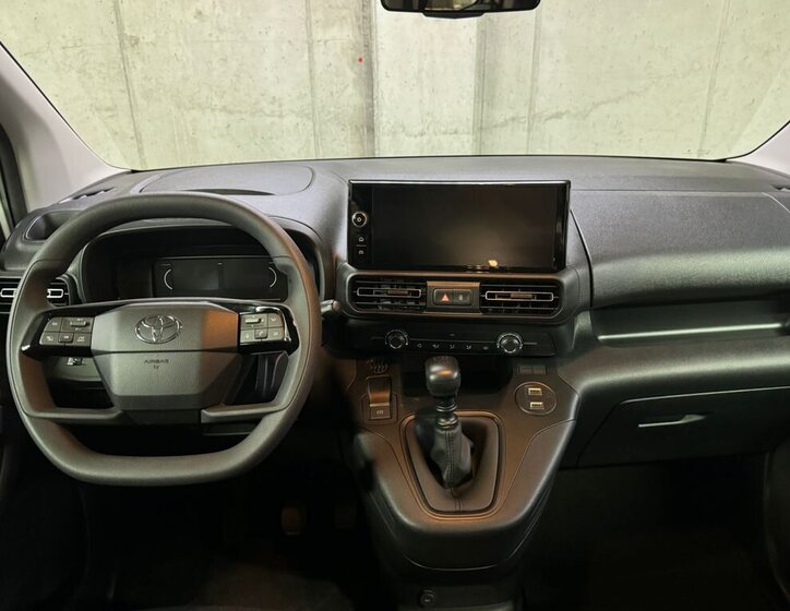 Toyota ProAce City Verso MPV 1,2 l 81 kw