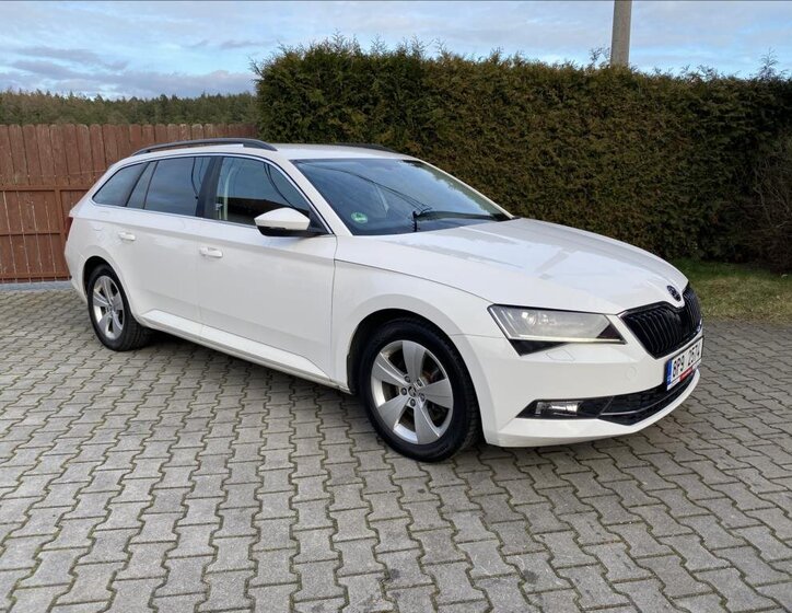 Škoda Superb Kombi 2,0 l 110 kw