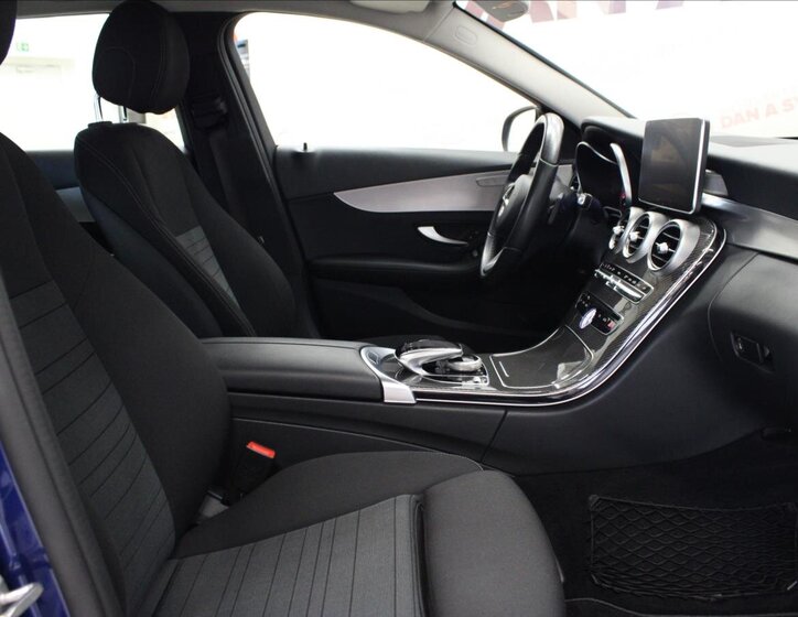 Mercedes-Benz Třídy C 12