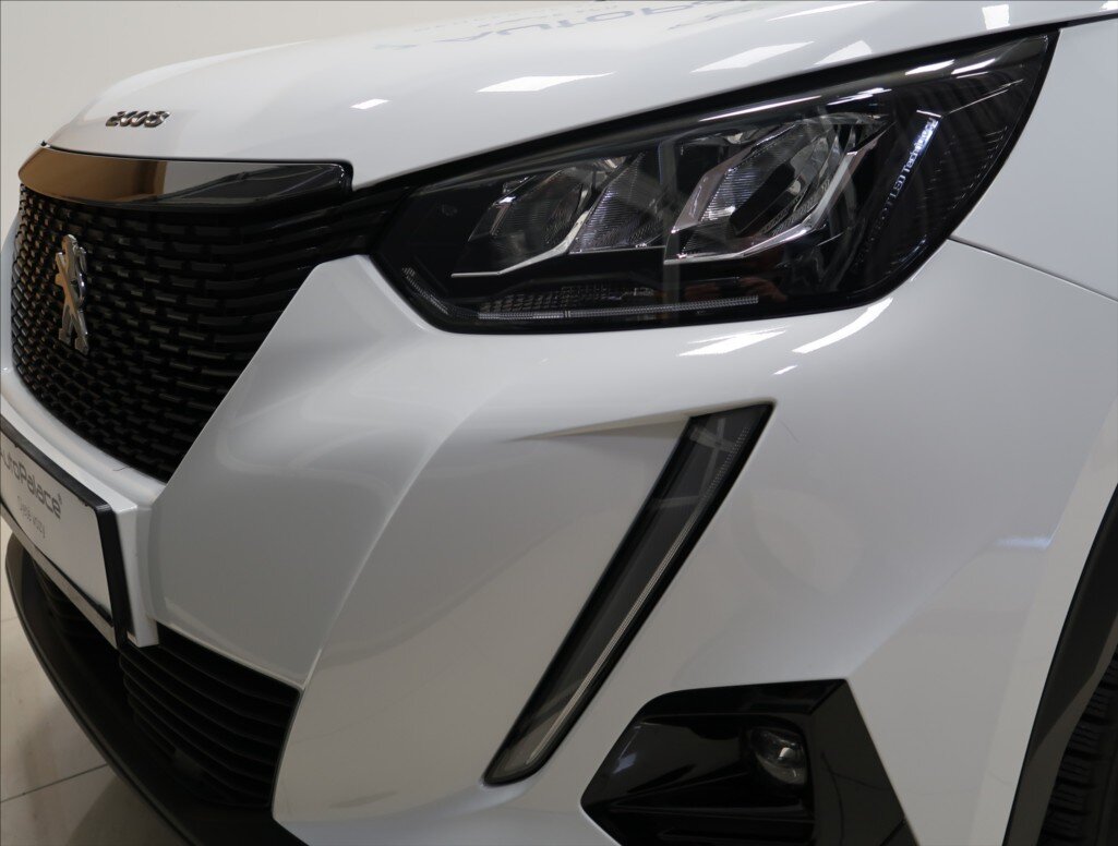 Peugeot 2008 SUV / Terénní 1,2 l 74 kw