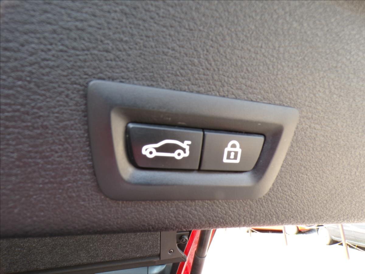 BMW X4 Sedan 3,0 l 190 kw