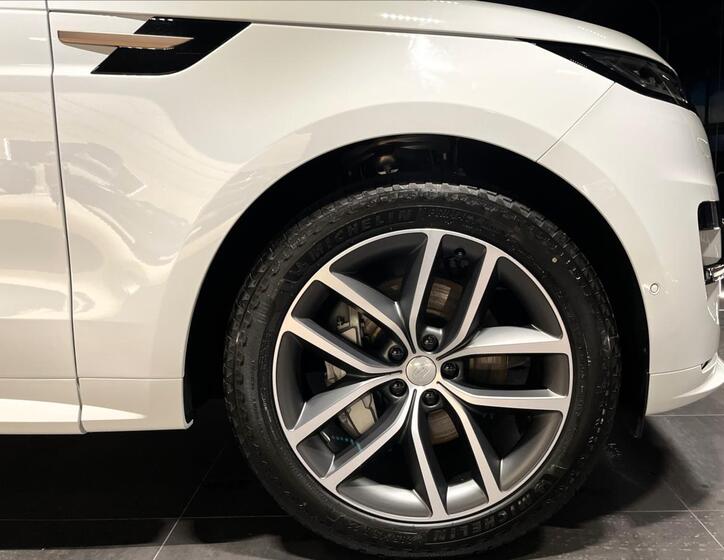 Land Rover Range Rover Sport 8