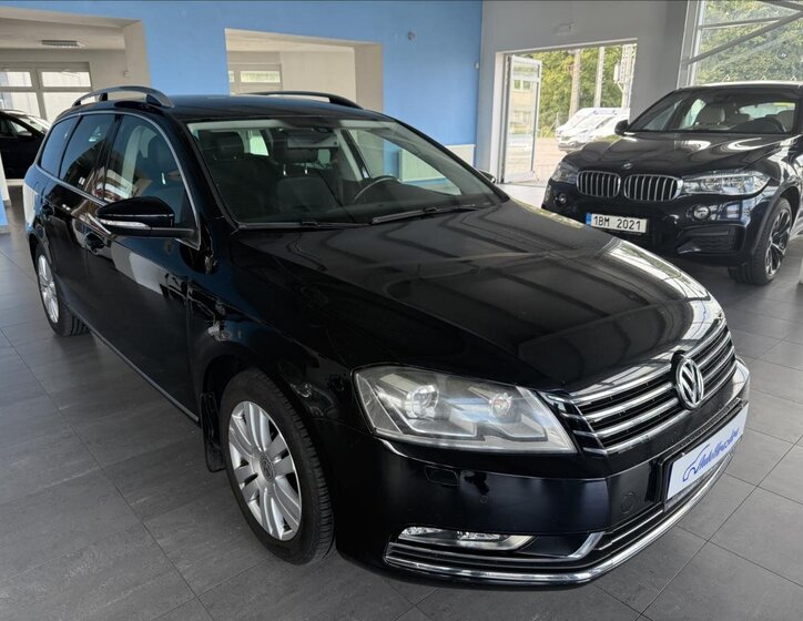 Volkswagen Passat 1