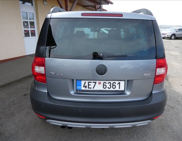 Škoda Yeti SUV / Terénní 1,8 l 118 kw