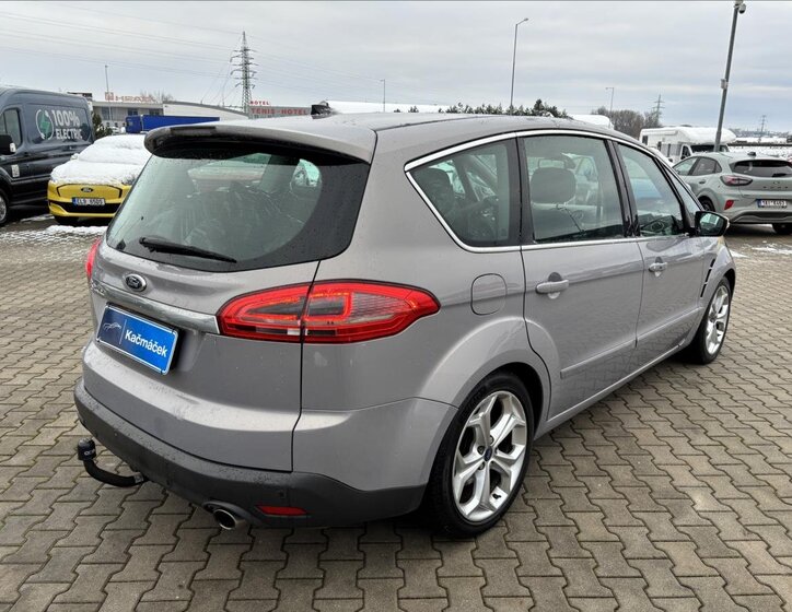 Ford S-MAX 4