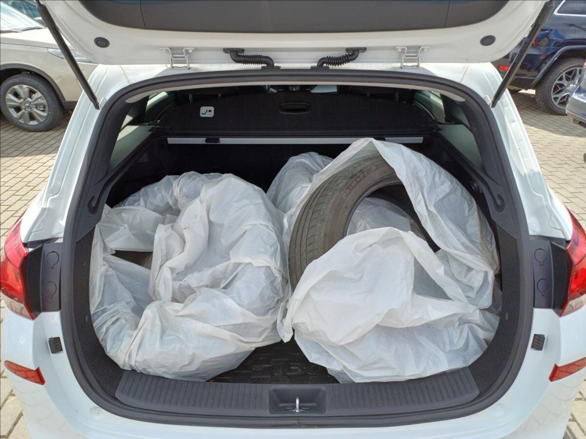 Hyundai i30 Kombi 1,4 l 103 kw