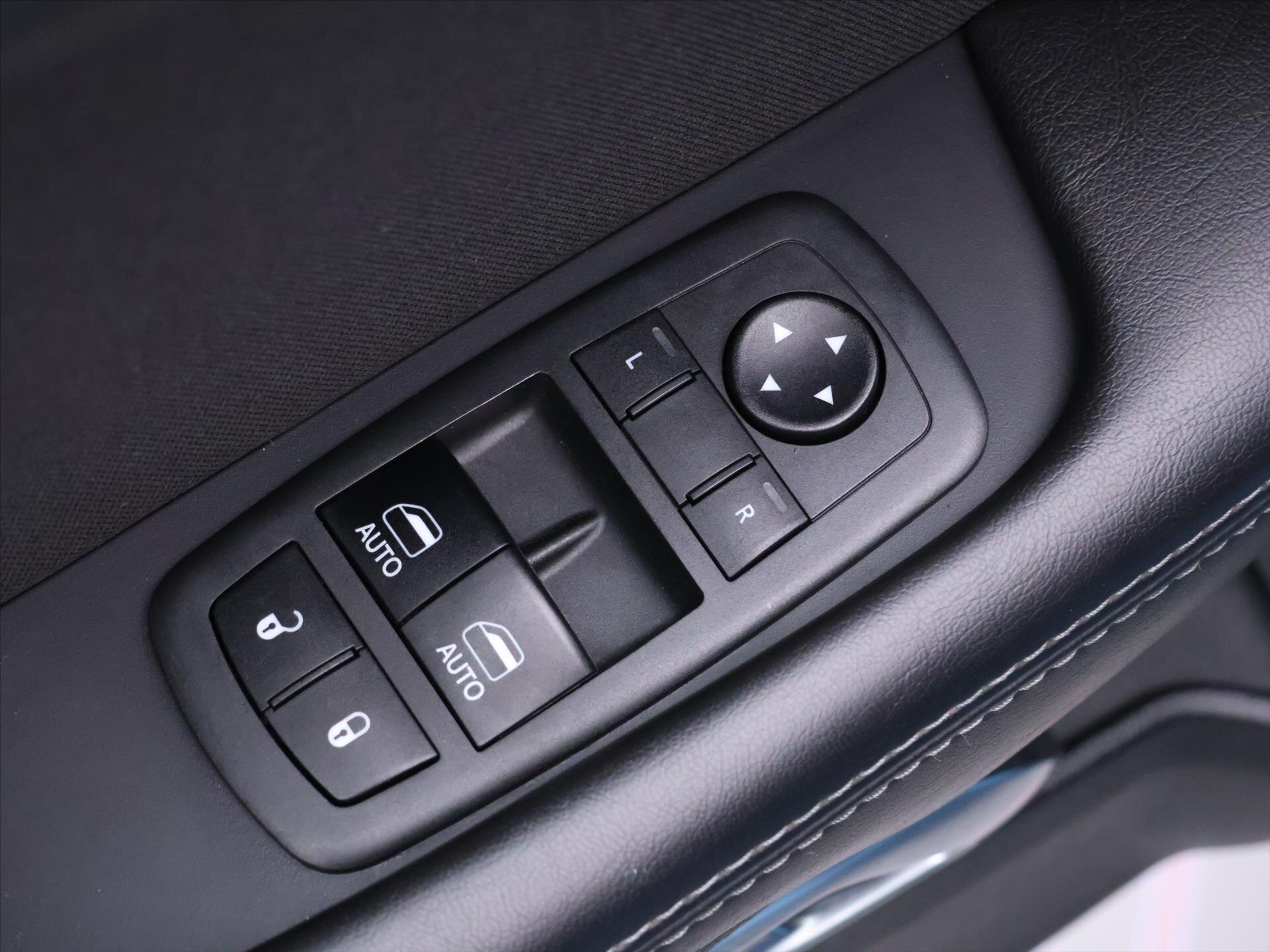 Dodge Challenger Kupé 5,7 l 280 kw