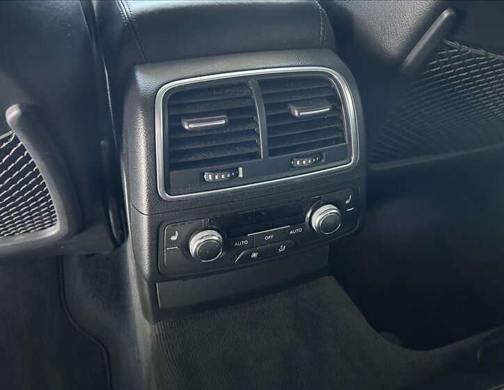 Audi A6 Sedan / Limuzína 3,0 l 230 kw