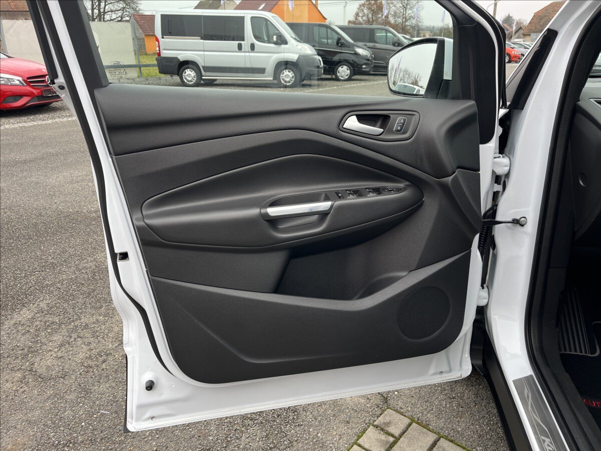 Ford Kuga Kombi 2,0 l 132 kw