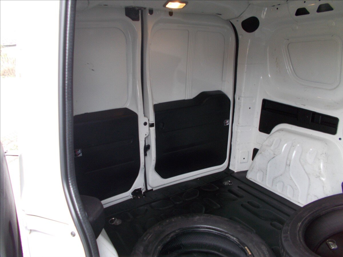 Opel Combo Skříň 1,6 l 77 kw