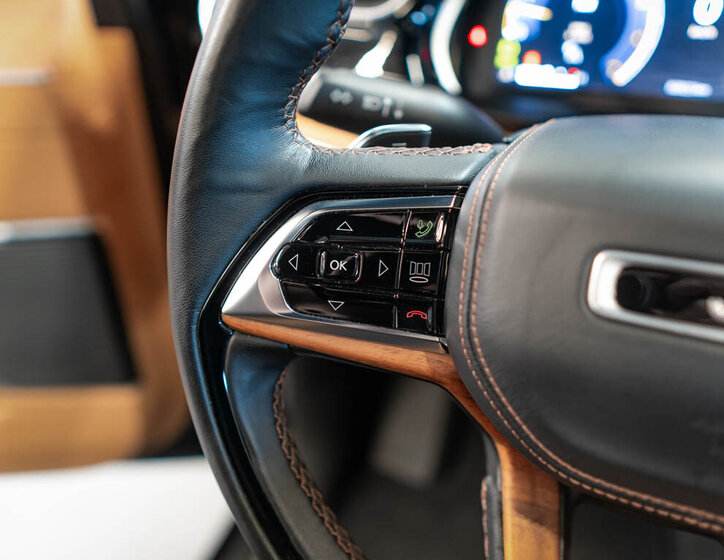 Jeep Grand Cherokee SUV / Terénní 5,7 l 266 kw