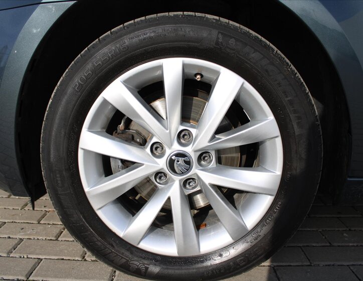 Škoda Octavia Liftback 1,6 l 85 kw