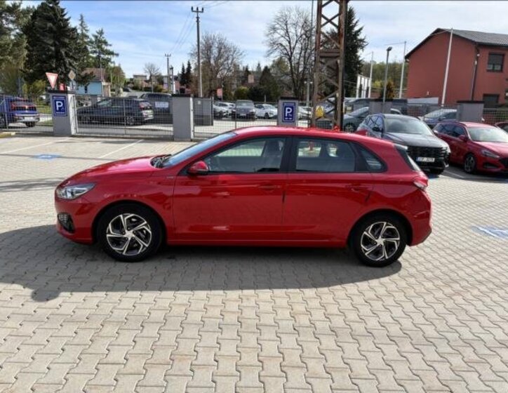 Hyundai i30 Hatchback 998,0 88 kw