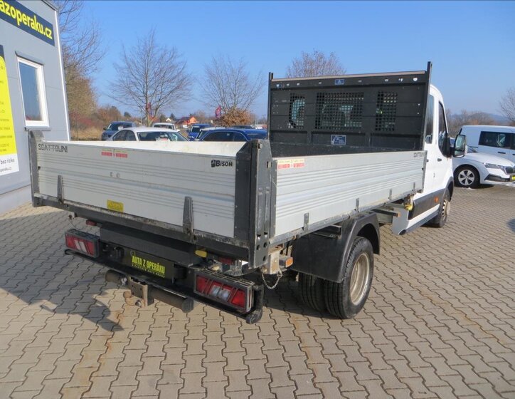 Ford Transit Sklápěč 2,0 l 125 kw