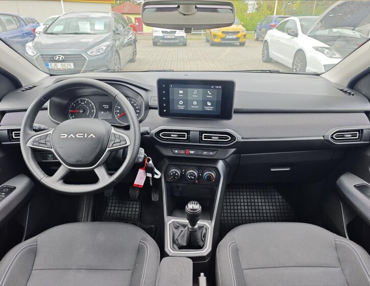Dacia Sandero Hatchback 999,0 67 kw