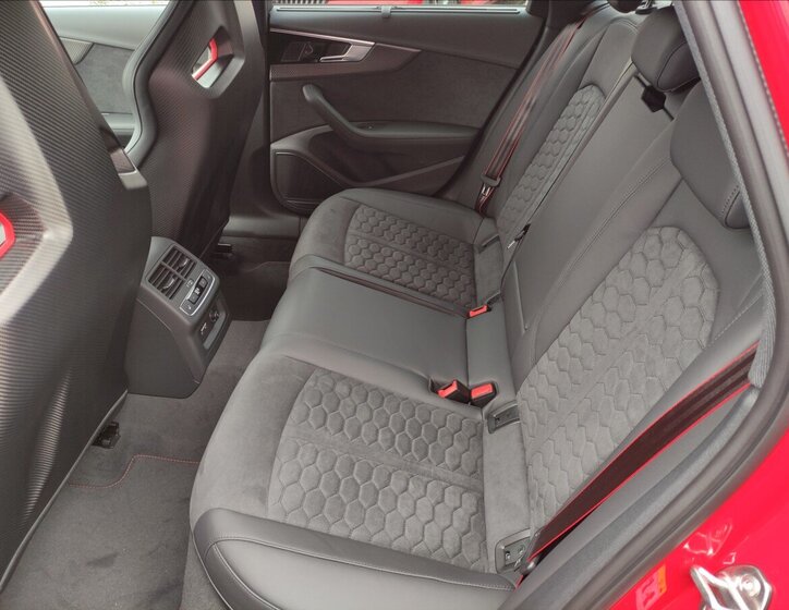 Audi RS 4 Kombi 2,9 l 331 kw