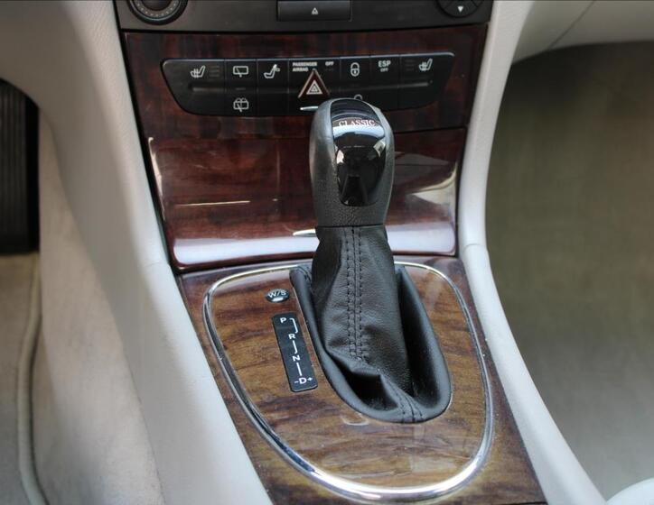 Mercedes-Benz Třídy E 23