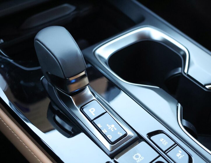 Lexus NX 450h plus SUV / Terénní 2,5 l 136 kw