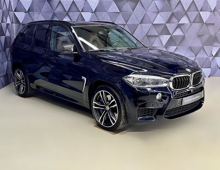 BMW X5 SUV / Terénní 4,4 l 423 kw