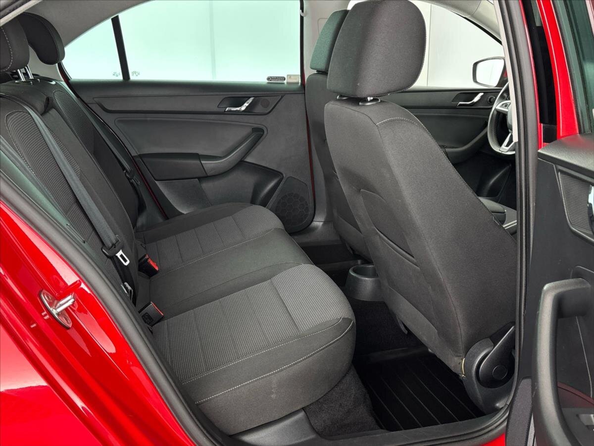 Škoda Rapid Liftback 1,2 l 77 kw