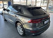 Audi Q8 SUV 3,0 l 250 kw