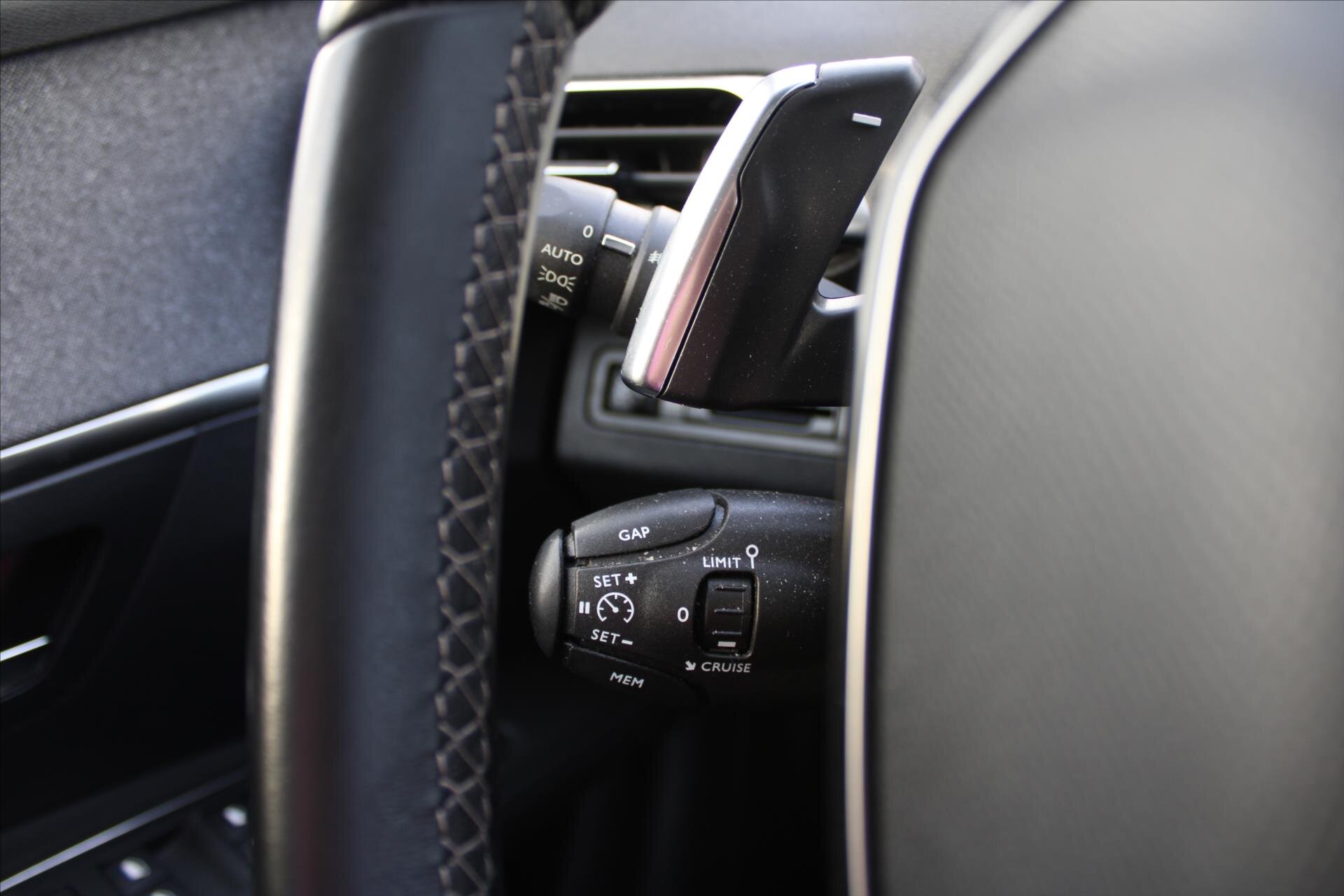 Peugeot 3008 SUV 1,5 l 96 kw