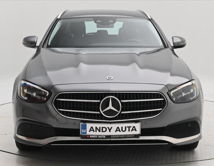 Mercedes-Benz Třídy E 2