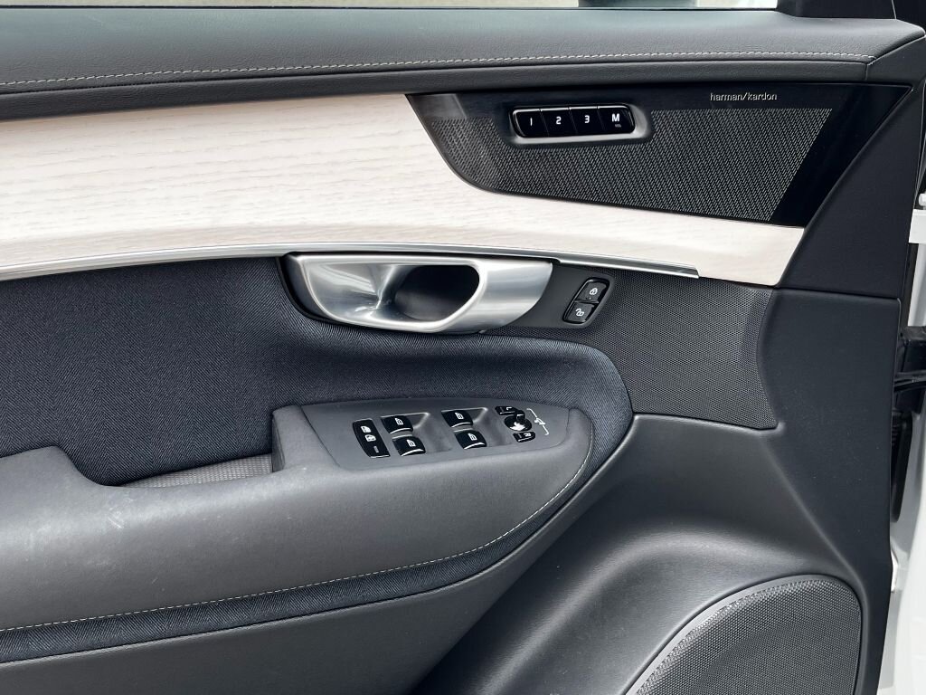 Volvo XC90 SUV 2,0 l 335 kw