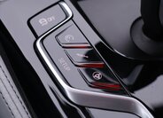 BMW M5 Sedan / Limuzína 4,4 l 441 kw