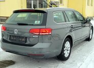 Volkswagen Passat Kombi 1,6 l 88 kw